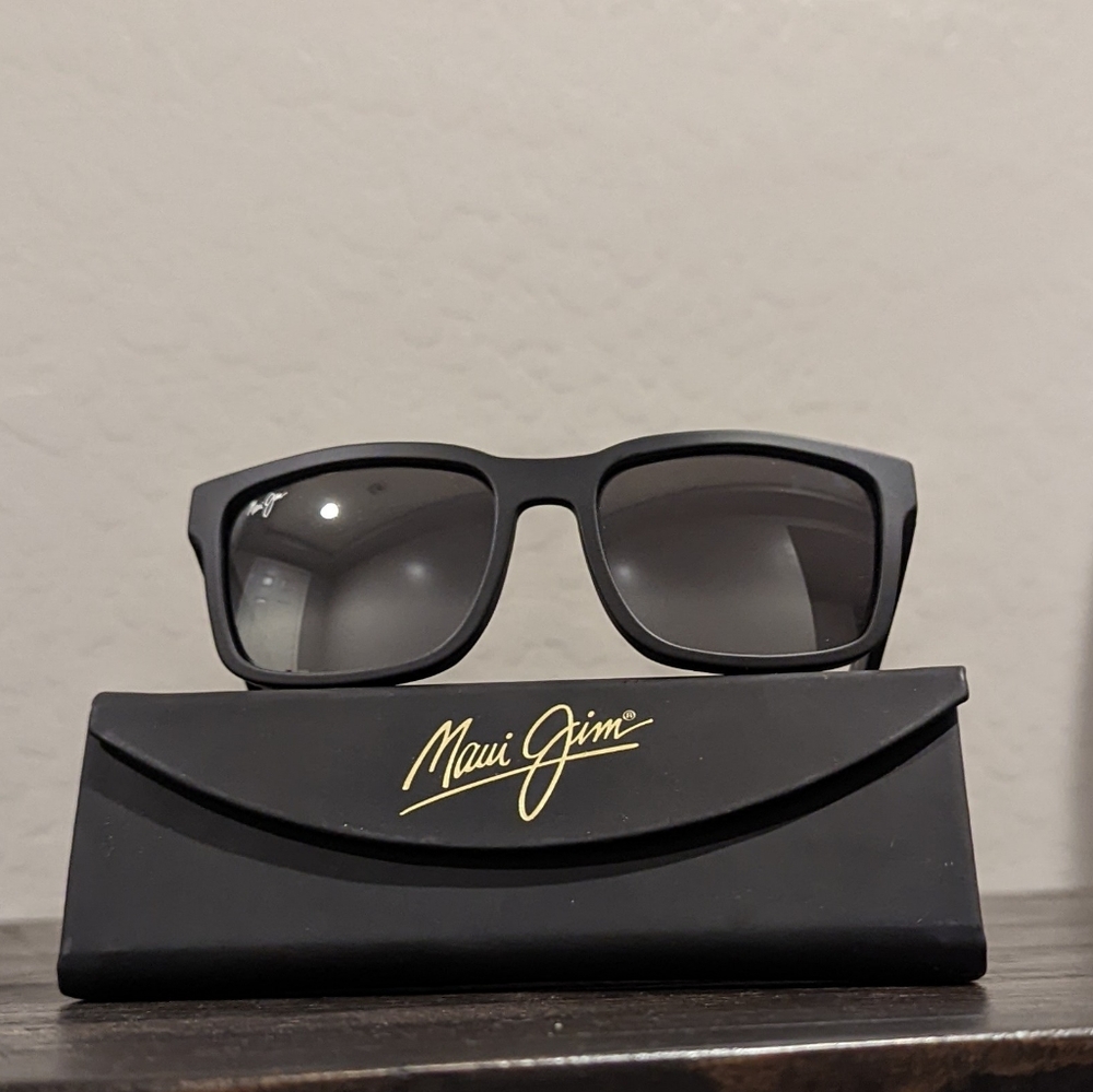 Maui Jim Sunglasses matte black - unisex